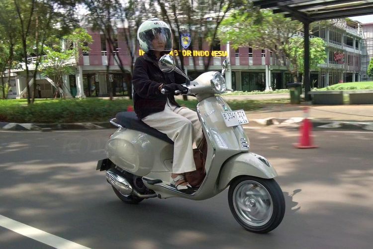 Vespa Tahan Harga Sprint dan Primavera 180 Meski Dollar Naik