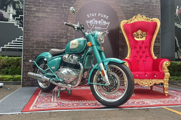 Respons Royal Enfield Tentang Moge China dengan Harga Murah