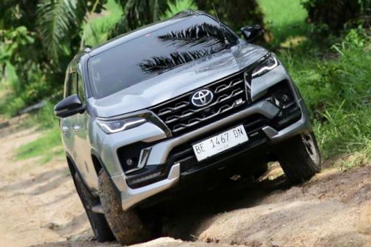 Harga SUV Ladder Frame Bekas Juli 2025, Pajero Sport dan Fortuner Rp 200 Jutaan