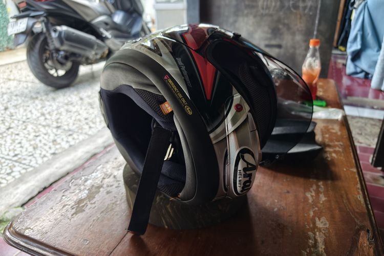 Salah Kaprah Simpan Helm Pakai Silica Gel, Bisa Bikin EPS Getas!