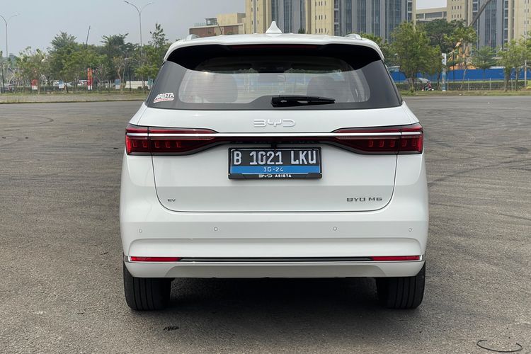 BMW, BYD, BMW Beri Komentar Terkait Gugatan ke BYD soal Merek M6