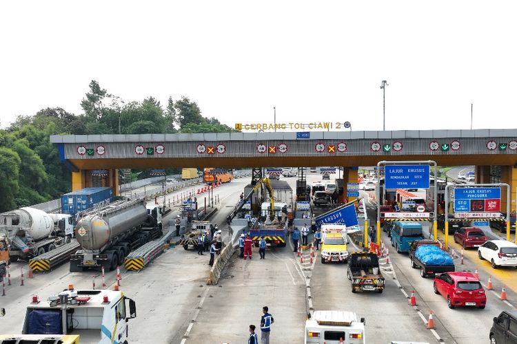 Kecelakaan di GT Ciawi 2: Pemerintah dan Stakeholder Perlu Berbenah