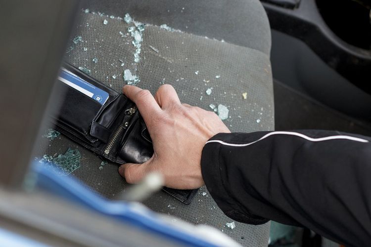 Awas, Kejahatan Pecah Kaca Mobil Kembali Terjadi, Ini Cara Menghindarinya