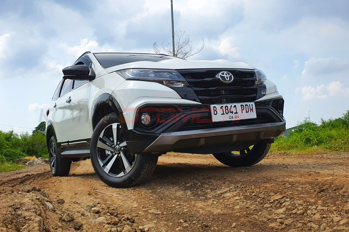 Pasar LSUV Tumbuh 40 Persen Februari 2026: Rush-Terios Berkuasa