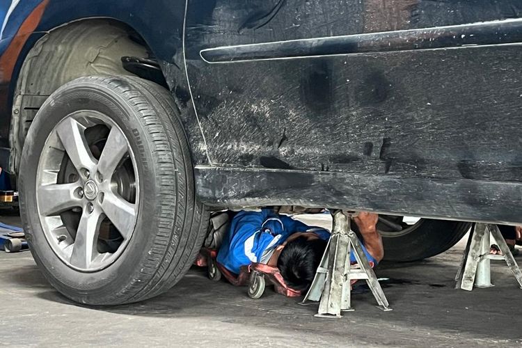Mobil Terpaksa Terjang Banjir, Ini Efeknya buat Komponen Kaki-kaki