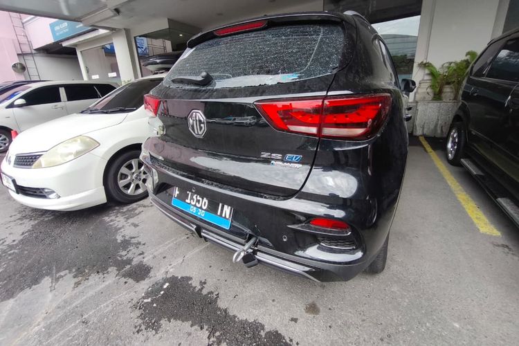 Kondisi MG ZS EV Setelah Menabrak Hotel di Klaten