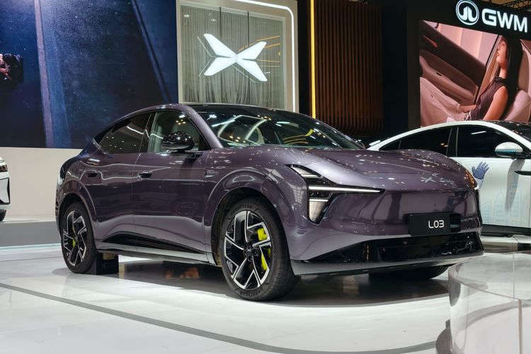 GIIAS 2026: Pengunjung Bebas Coba Mobil XPeng Asal China
