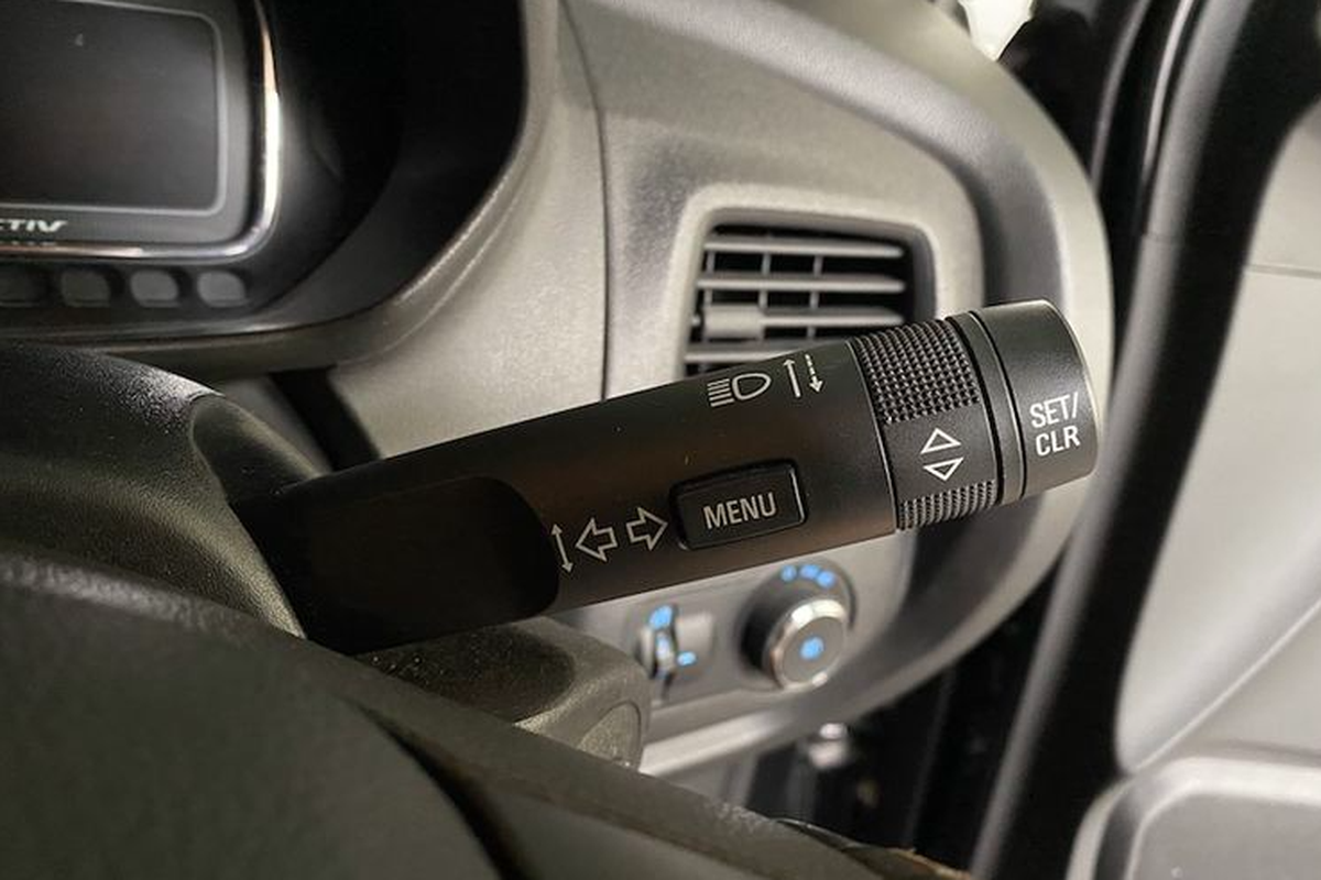 Jangan Dadakan, Begini Rumus Menyalakan Lampu Sein yang Benar