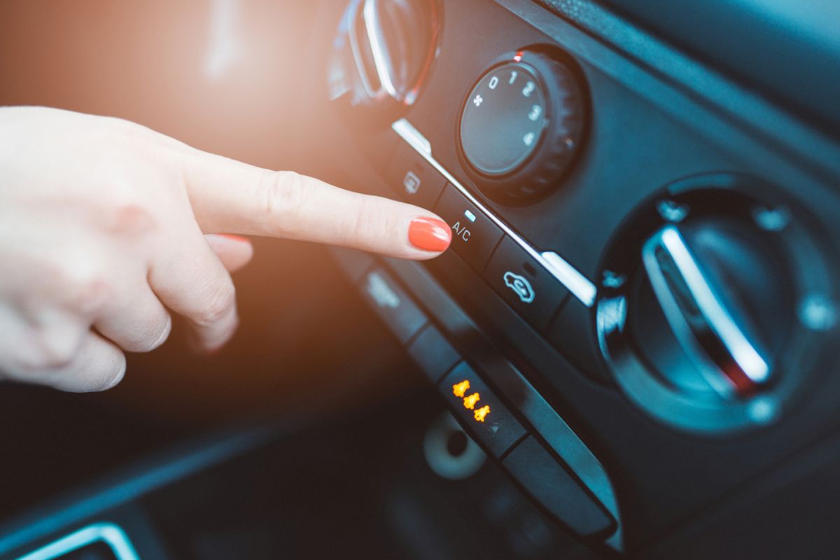 Tips Atur Sirkulasi AC Agar Abu Vulkanik Tak Masuk Kabin Mobil