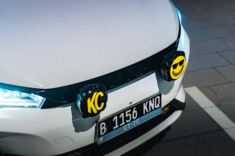 BYD M6 Snowy: Rally EV Penuh Kisah, Simbol Cinta Abadi Suami