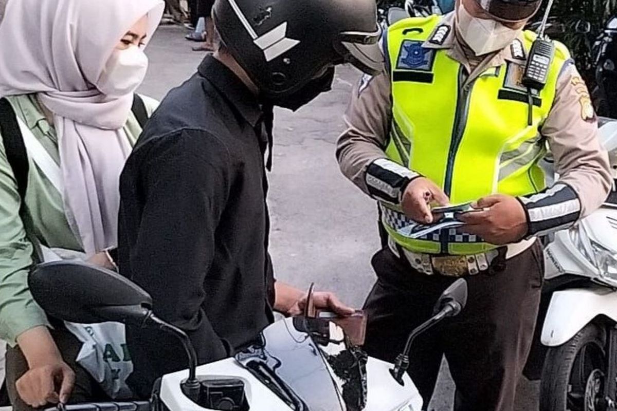 Kakorlantas Polri Izinkan Tilang Manual Diberlakukan Kembali