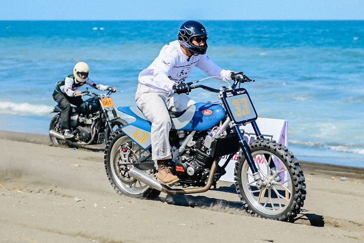 Royal Enfield dan Frontwheel Motors Perkenalkan Groove FT 450 di Bali
