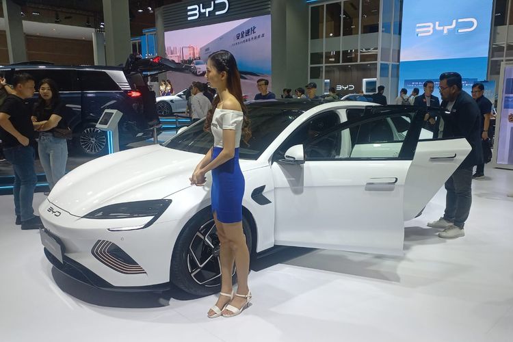 Cek Harga Bekas BYD Seal, Anjlok Rp 200 Jutaan