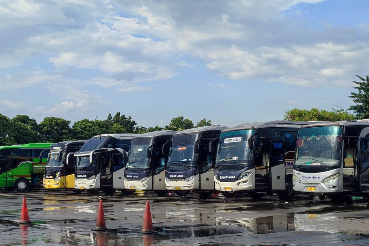 Arus Balik Lebaran mulai Terlihat di Terminal Pulo Gebang