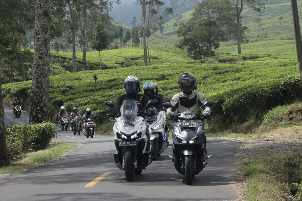 Pentingnya Jarak Aman Minimum 20 Meter untuk Sepeda Motor