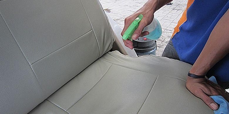 Perbaiki Jok Kulit Retak Pakai Dempul dan Cat Cuma Tahan 3 Bulan