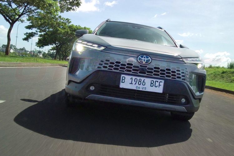 Apa yang Baru di Kabin Toyota Corolla Cross Hybrid Facelift?