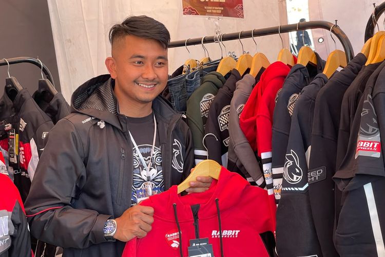 Rahasia Sukses Apparel Motor Lokal: Adaptasi Iklim &amp; Standar Global