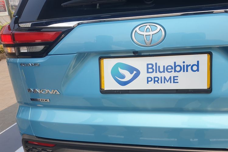 Alasan Blue Bird Pilih Toyota Innova Zenix Hybrid Jadi Taksi