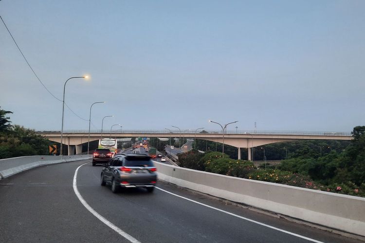 Ada Perbaikan Tol JORR, Akses Menuju Cawang dan Bogor Dialihkan