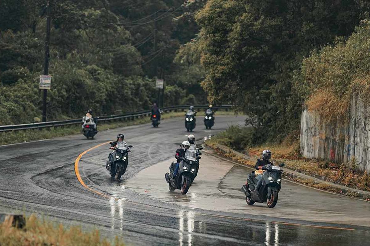 Kenapa Rem Motor Matik Bisa Blong di Turunan? Ini Penyebabnya