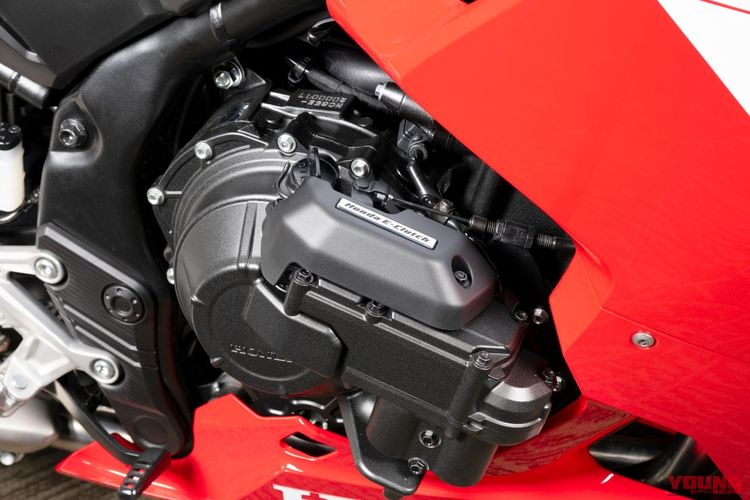 Honda CBR400R E-Clutch Segera Meluncur, Pakai Sistem Kopling Elektrik