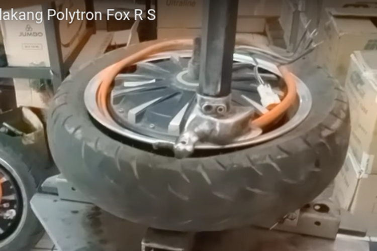 Tips Mudah Bongkar Ban Motor Listrik Polytron Fox R