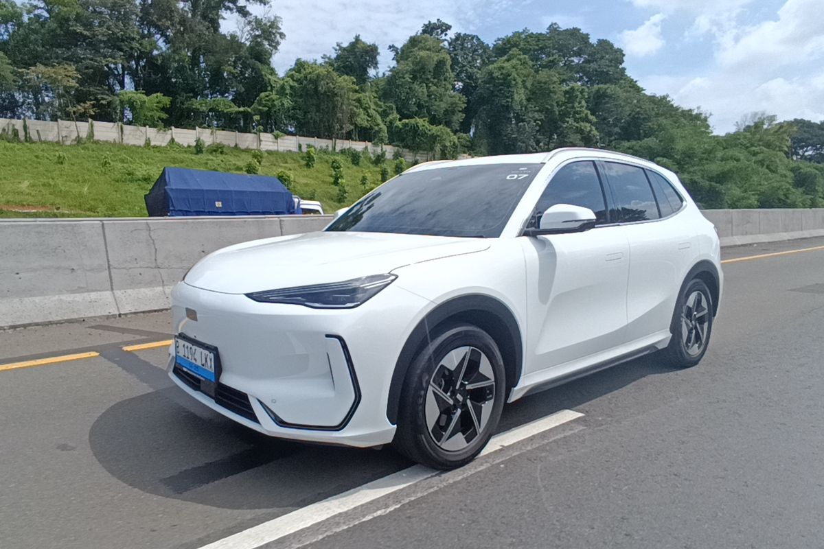 Geely, Pengalaman Jadi Penumpang Geely EX5 dari Jakarta ke Bandung