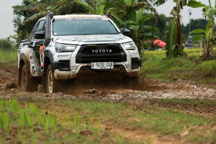 Rekomendasi Mobil Bekas di Musim Hujan, Pilih Ground Clearance Tinggi