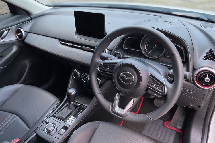Review Mazda CX-3 Kuro: SUV Praktis dengan Desain Elegan