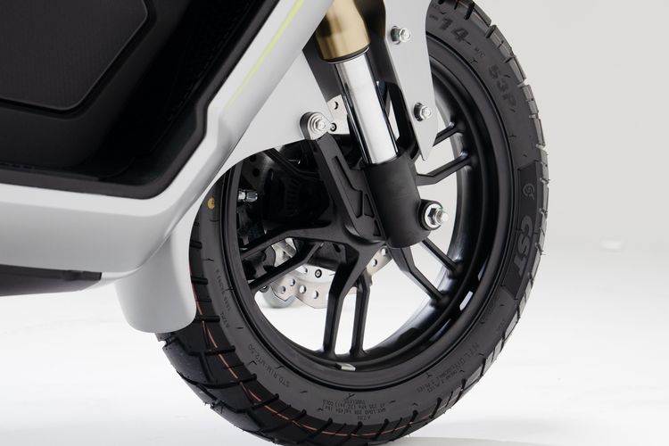 Tambah Varian, Ini Bedannya QJMotor Fort 250 Adventure CBS dan ABS