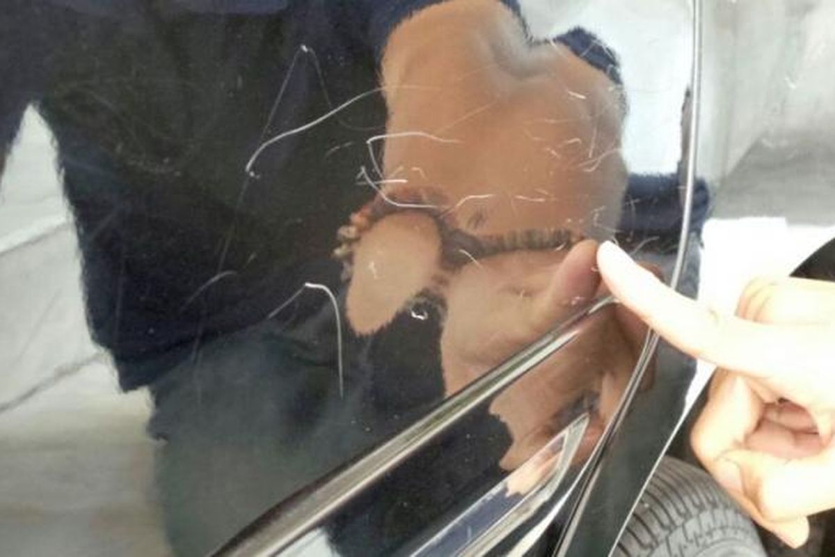 Mitos atau Fakta, Obat Nyamuk Bisa Hilangkan Baret di Bodi Mobil?