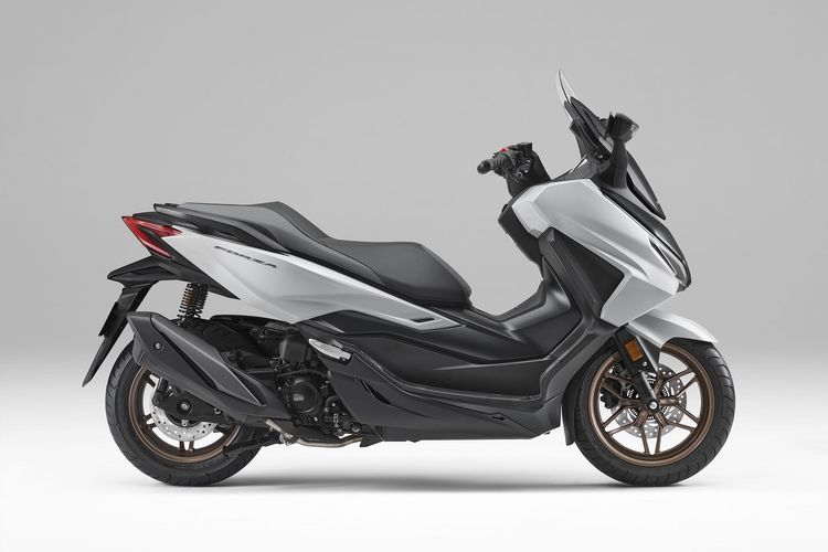 AHM Luncurkan Honda Forza Terbaru, Harga Rp 94 Jutaan