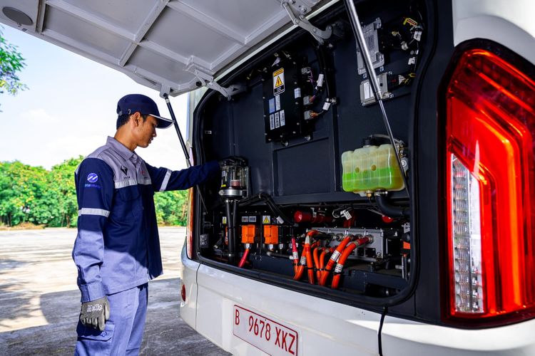 Hankook Jadi Pemasok Ban Bus Listrik VKTR untuk Transjakarta