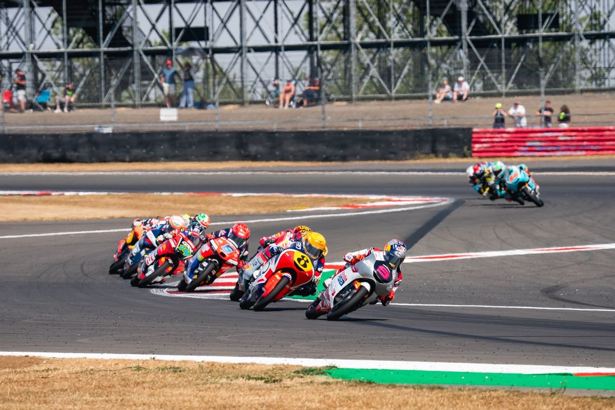 Jejak Rivalitas Veda Ega Pratama dan Hakim Danish Sebelum ke Moto3