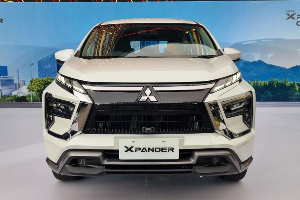 Xpander Facelift Meluncur, Ini Perbandingan Harga LMPV Terbaru