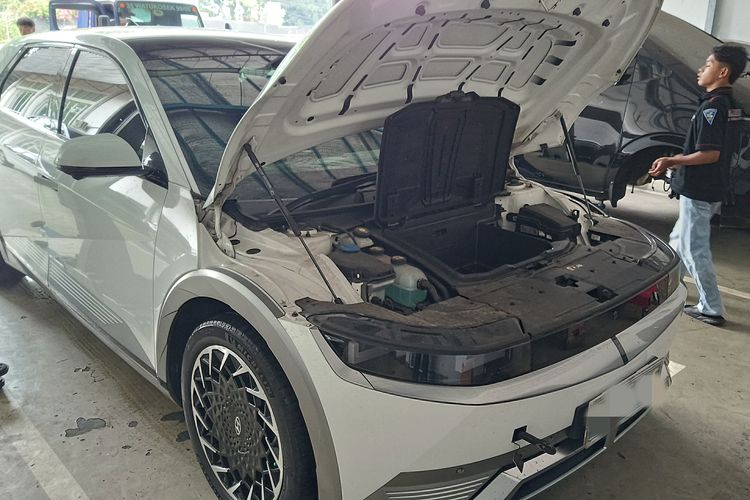 Hyundai Ioniq 5 Mogok di Bogor, Aki Kecil Habis