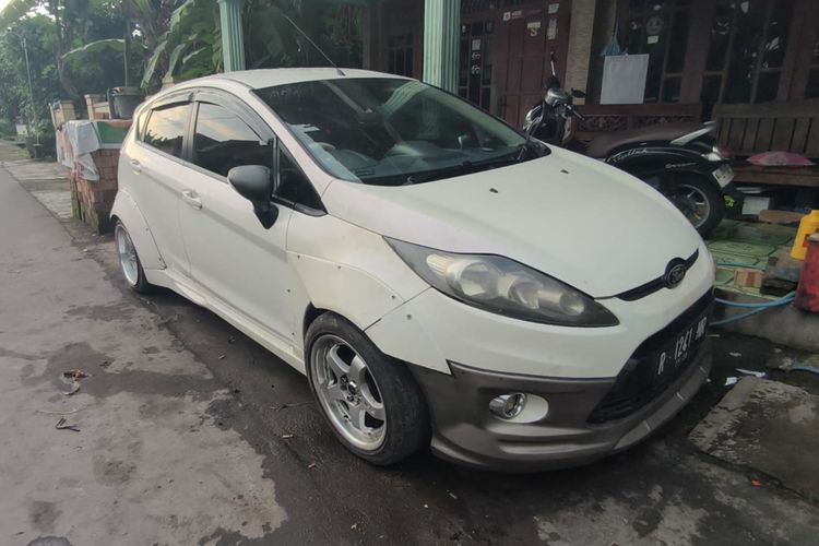 Ford Fiesta Bekas, Mending Pilih Model DCT atau AT Konvensional?