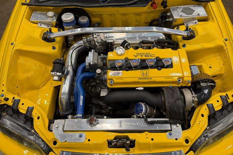Honda Civic Estilo Bergaya Spoon, Performa Garang Bergaya JDM