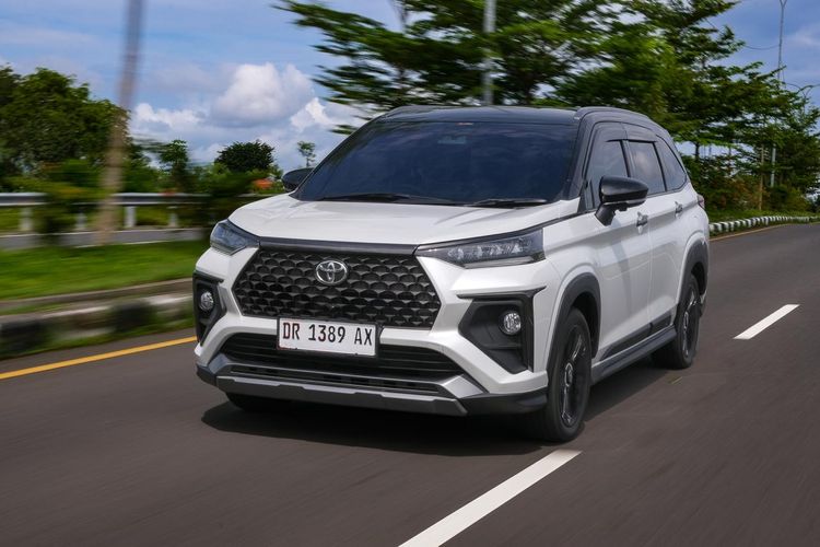 Toyota Veloz Hybrid: Pesanan Mencapai 4.000 Unit