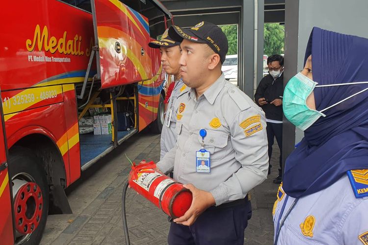 Jelang Mudik Lebaran, Ratusan Angkutan Umum Tak Laik Jalan