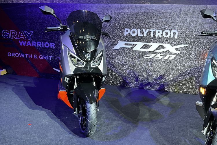 Lihat dan Coba Motor Listrik Fox 350 di GJAW 2025