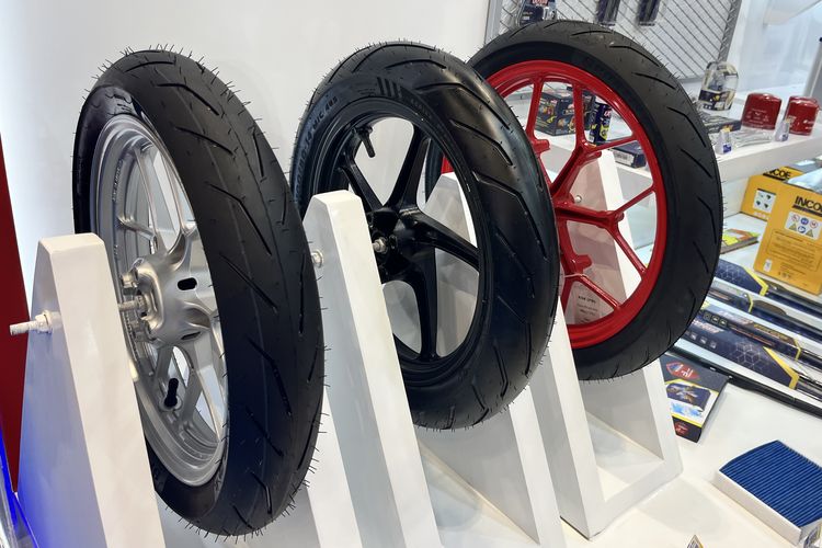 Bukan Sekadar Gaya, Kembangan Ban Motor juga Bisa Sporty