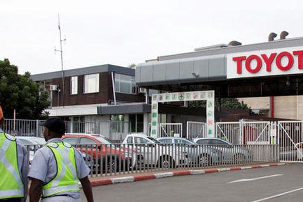 Produksi dan Penjualan Toyota Turun, Tekanan Industri Makin Terasa