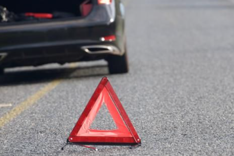 Kendaraan Mogok di Jalan Tol? Ini Prosedur Aman Menurut Pakar Safety