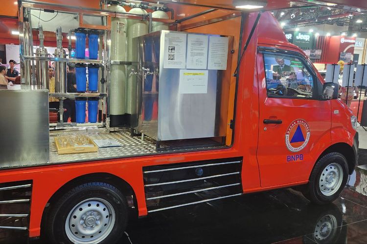DFSK Gandeng BNPB Tampilkan Super Cab Water Treatment