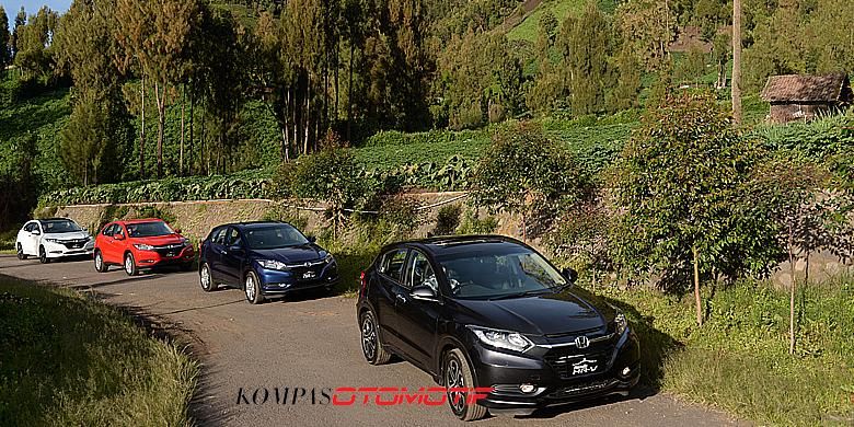 Cara Mencegah Mobil Matik Mundur Saat Berhenti di Tanjakan