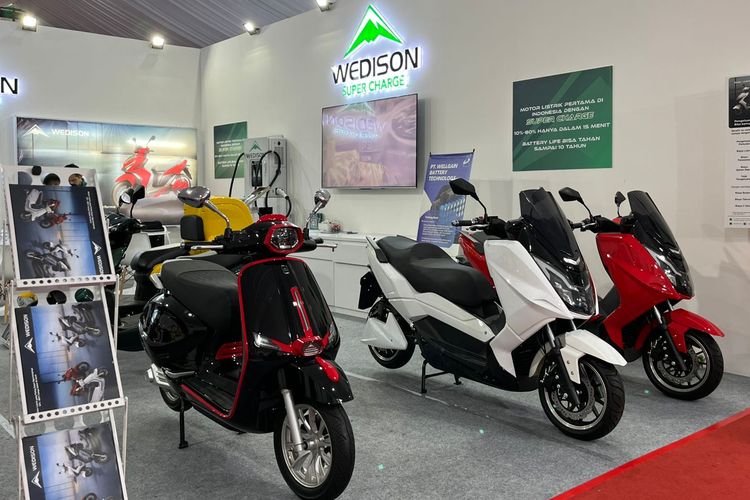 Benarkah Motor Listrik Wedison Meniru Desain Vario dan Aerox?