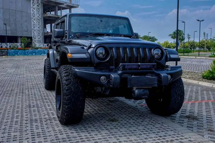 Korupsi Bupati Bekasi: LHKPN Ungkap Koleksi Mobil Mewah Rp2,4 Miliar