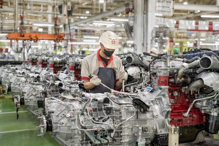 Melihat Proses Produksi Truk dan Bus Hino dari Dekat